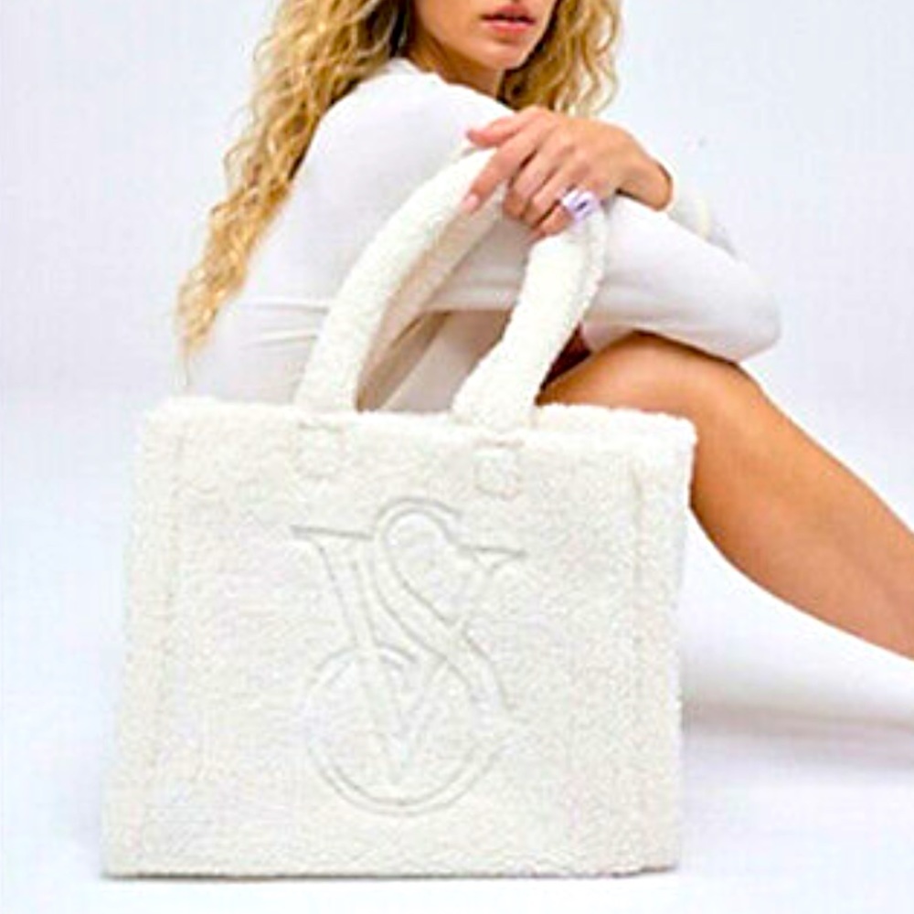 NWT VICTORIA SECRET SHERPA TOTE